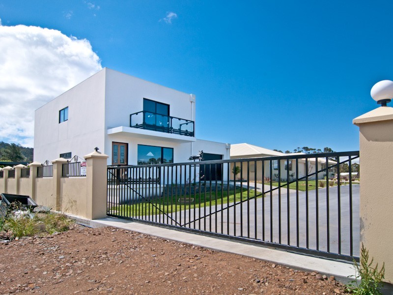 11/476 South Arm Road, Lauderdale TAS 7021