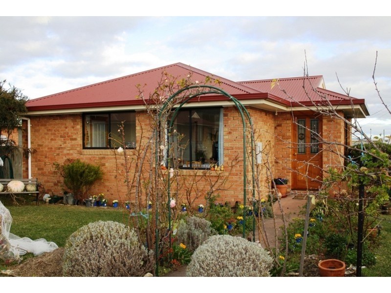 1/9 Ralph Terrace, Rokeby TAS 7019