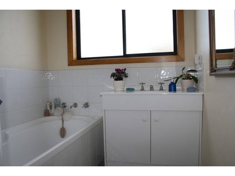 1/9 Ralph Terrace, Rokeby TAS 7019