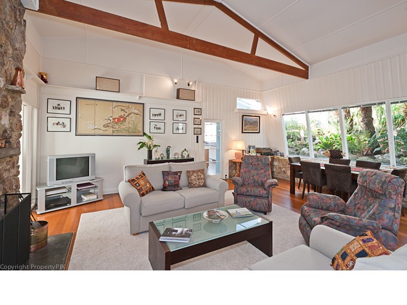 77 Derwent Avenue, Geilston Bay TAS 7015