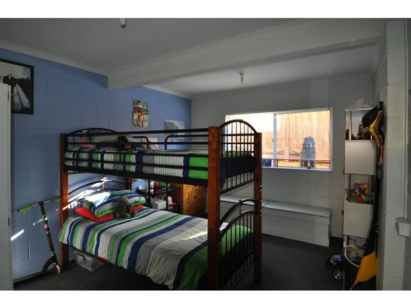 8 Warren Court, Howrah TAS 7018