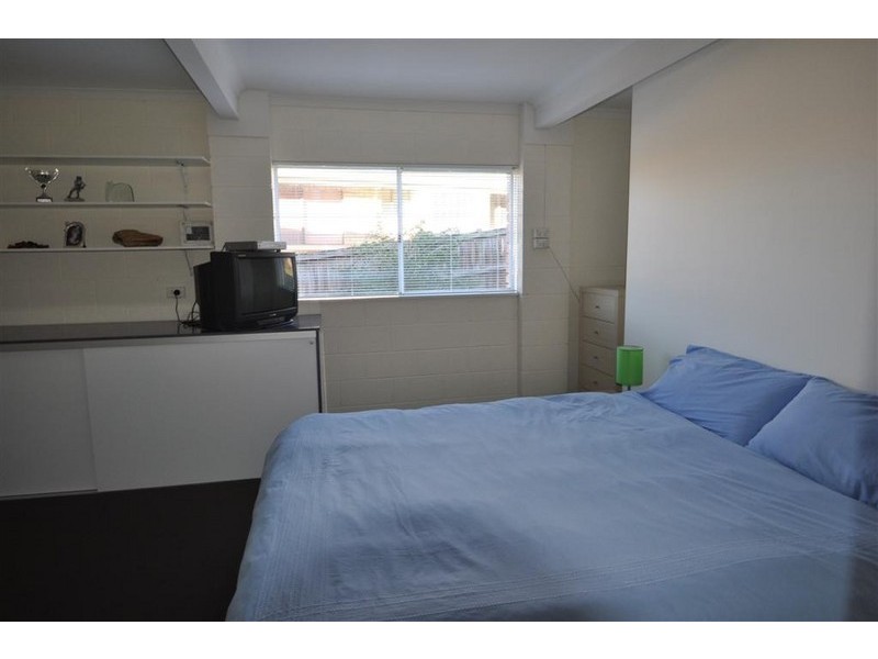 8 Warren Court, Howrah TAS 7018