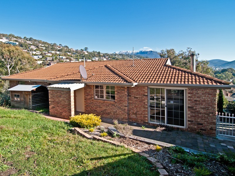 271A Churchill Avenue, Sandy Bay TAS 7005