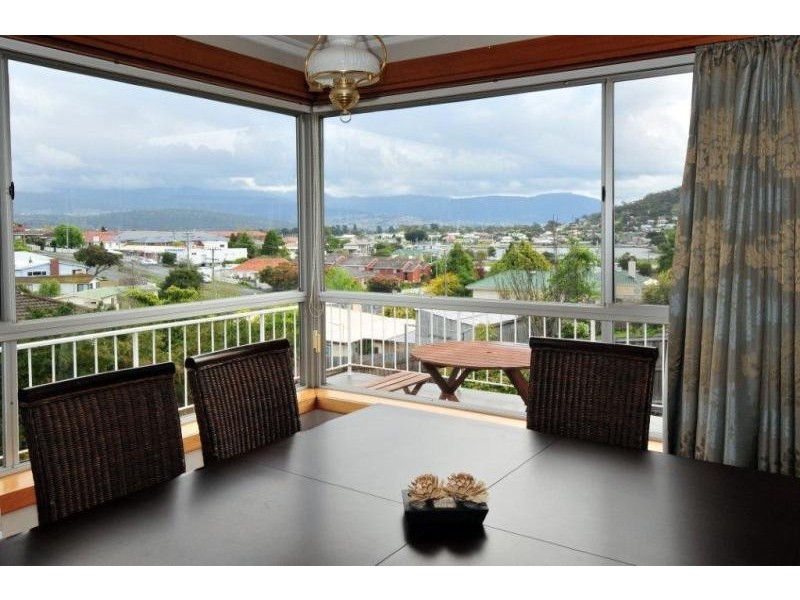 Lindisfarne TAS 7015