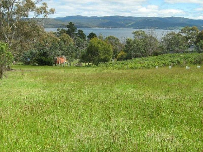 3 Bruny Island Main Road, Dennes Point TAS 7150