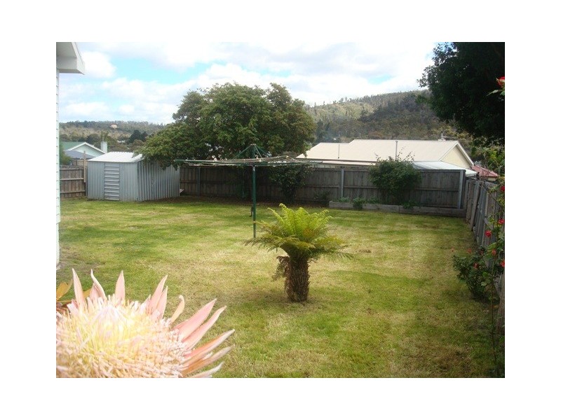 116 Bass Street, Warrane TAS 7018