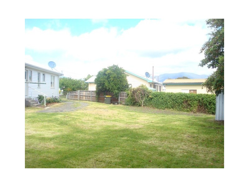 116 Bass Street, Warrane TAS 7018