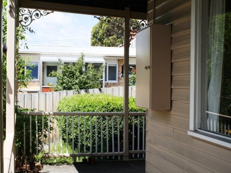 1 Lincoln Street, Sandy Bay TAS 7005