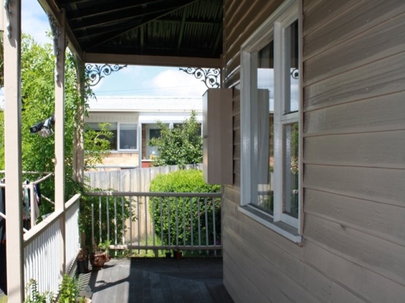 1 Lincoln Street, Sandy Bay TAS 7005