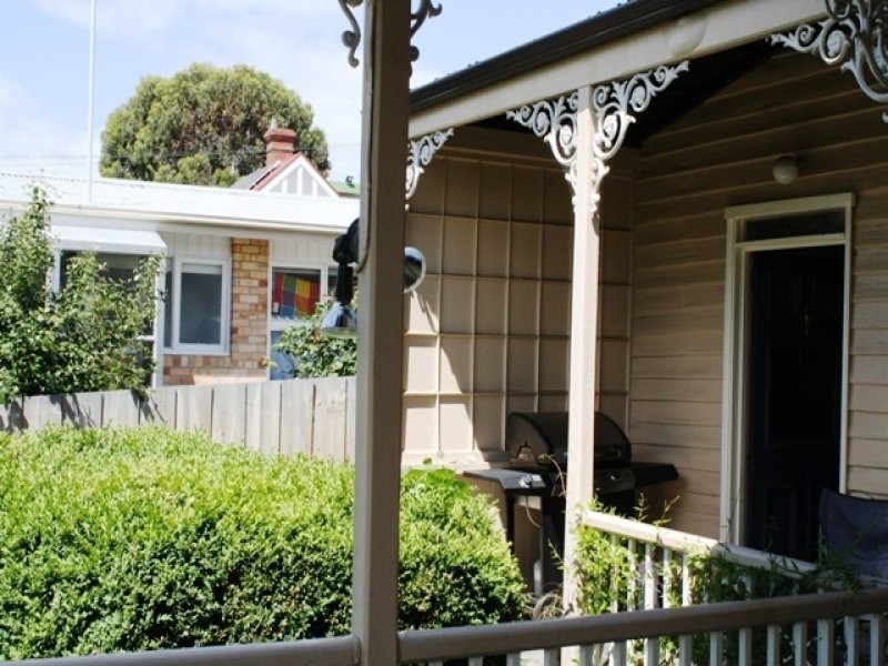 1 Lincoln Street, Sandy Bay TAS 7005