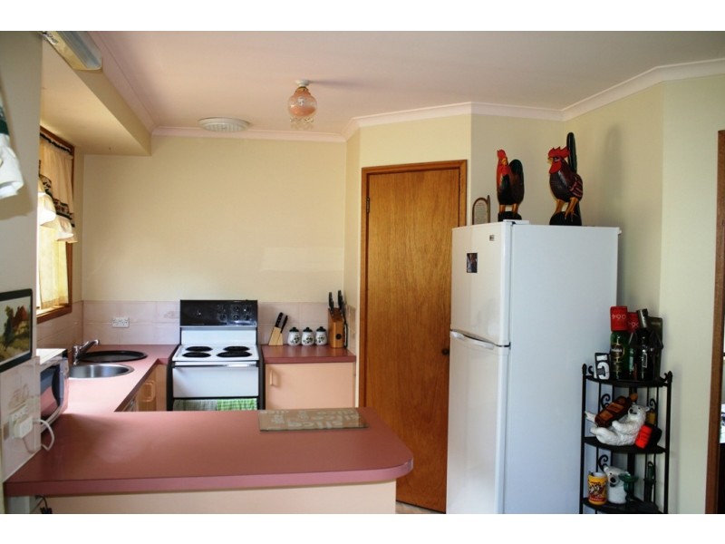 15 Lighton Way, Lenah Valley TAS 7008