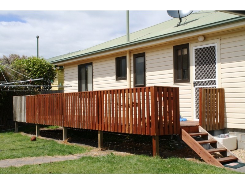 3 Shackleton Street, Warrane TAS 7018