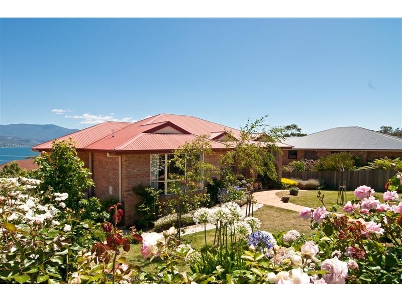 281 Carella Street, Tranmere TAS 7018