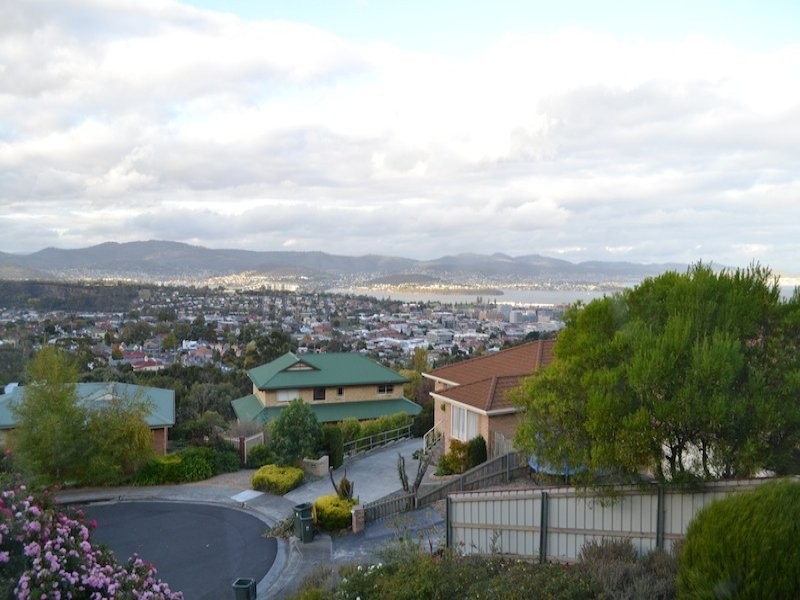 6 Hickson Place, West Hobart TAS 7000