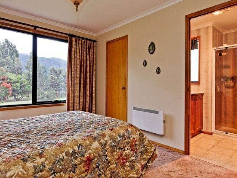 79 Bullock Drive, Leslie Vale TAS 7054