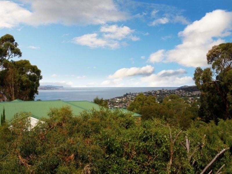 3/12 Cider Gum Drive, Blackmans Bay TAS 7052
