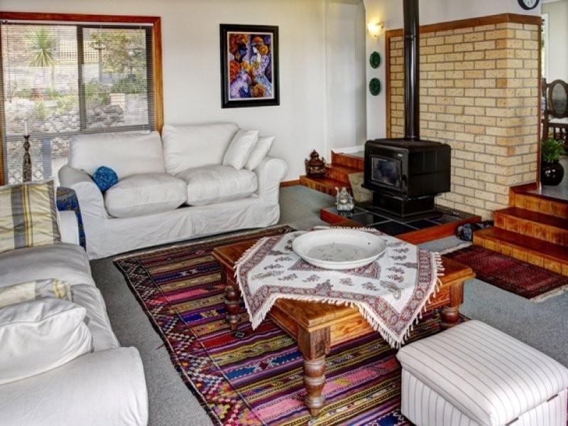 87 Cades Drive, Kingston TAS 7050