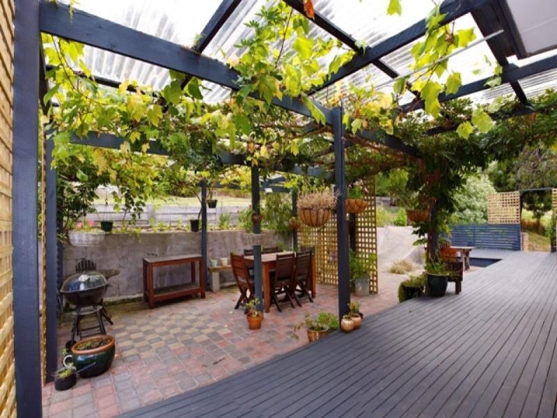 87 Cades Drive, Kingston TAS 7050