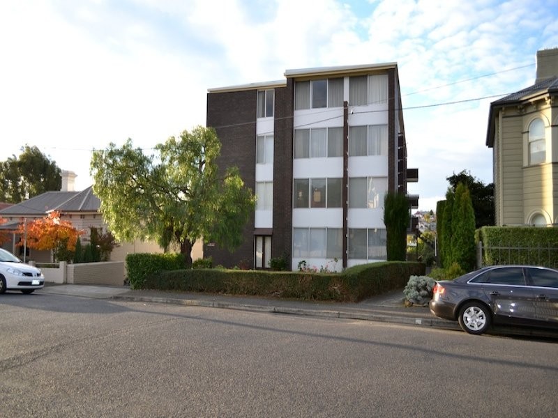 2/14 Ashfield Street, Sandy Bay TAS 7005