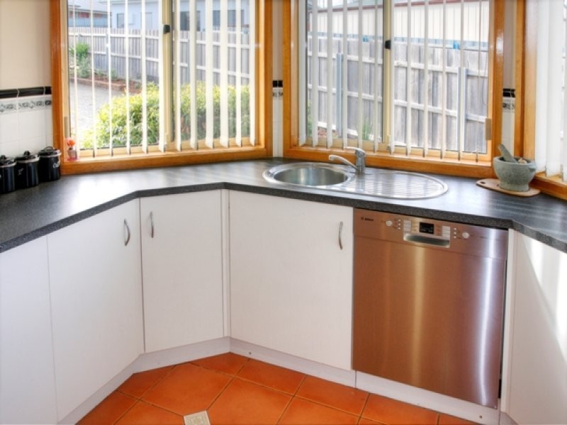 10 Adelong Drive, Kingston TAS 7050