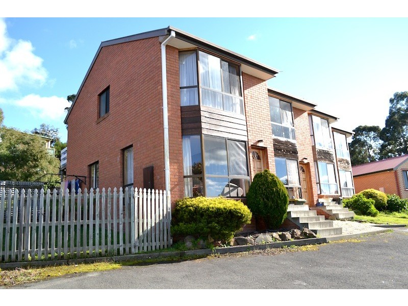 Unit 1/8 Opal Drive, Blackmans Bay TAS 7052