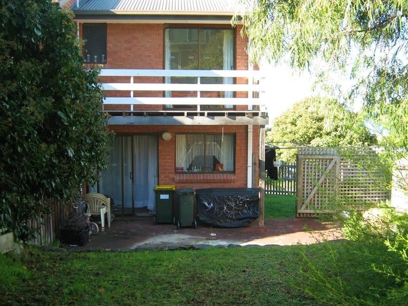 Unit 1/8 Opal Drive, Blackmans Bay TAS 7052