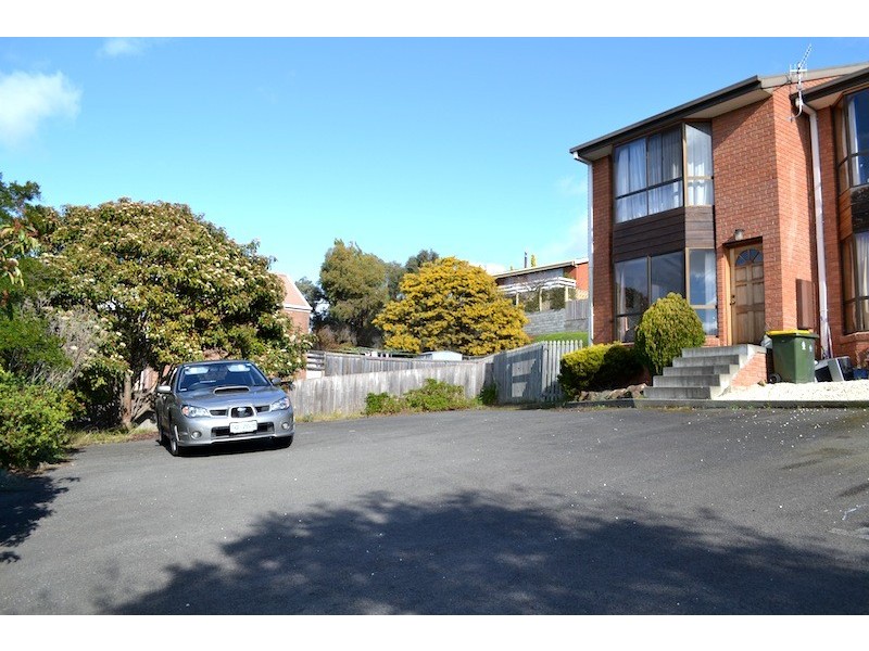 Unit 1/8 Opal Drive, Blackmans Bay TAS 7052