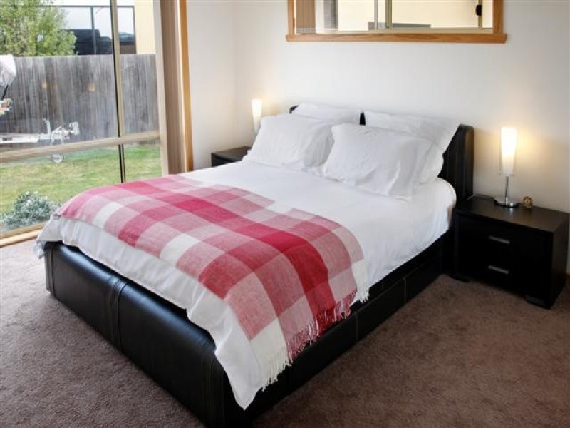 6 Cidergum Drive, Blackmans Bay TAS 7052