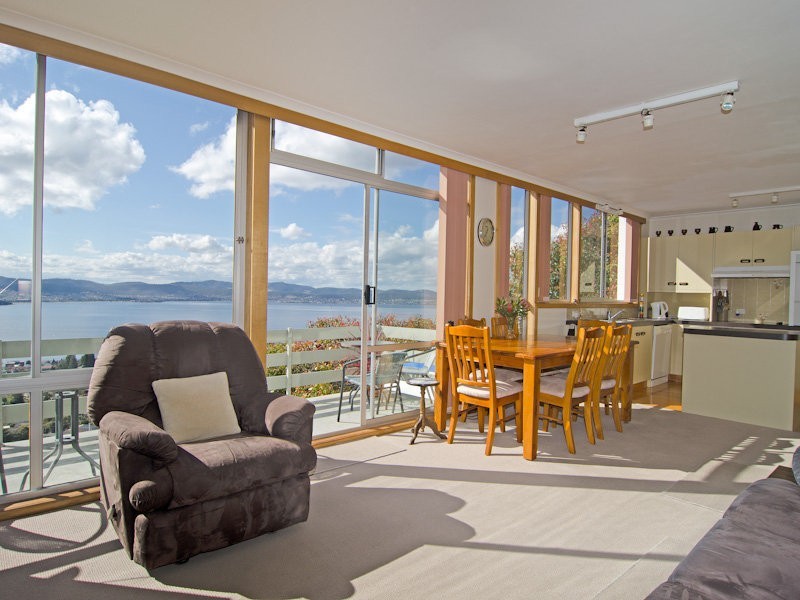 5 Cartela Street, Sandy Bay TAS 7005