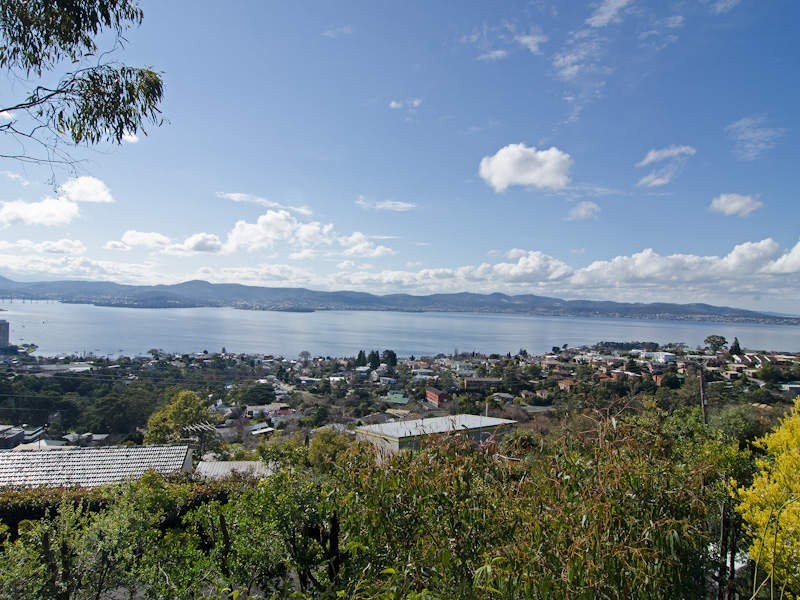 5 Cartela Street, Sandy Bay TAS 7005