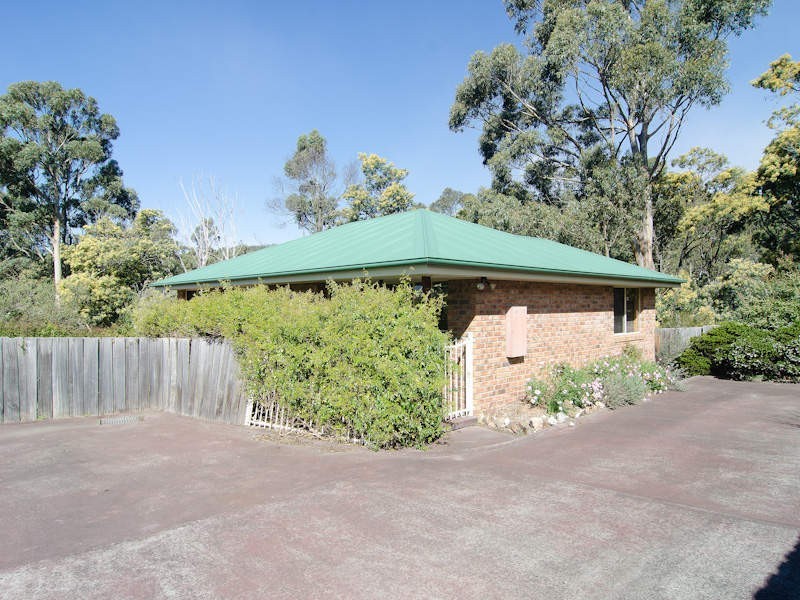 2/30 Saunders Crescent, South Hobart TAS 7004