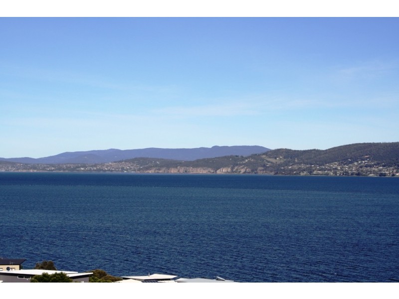 963 Oceana Drive, Tranmere TAS 7018