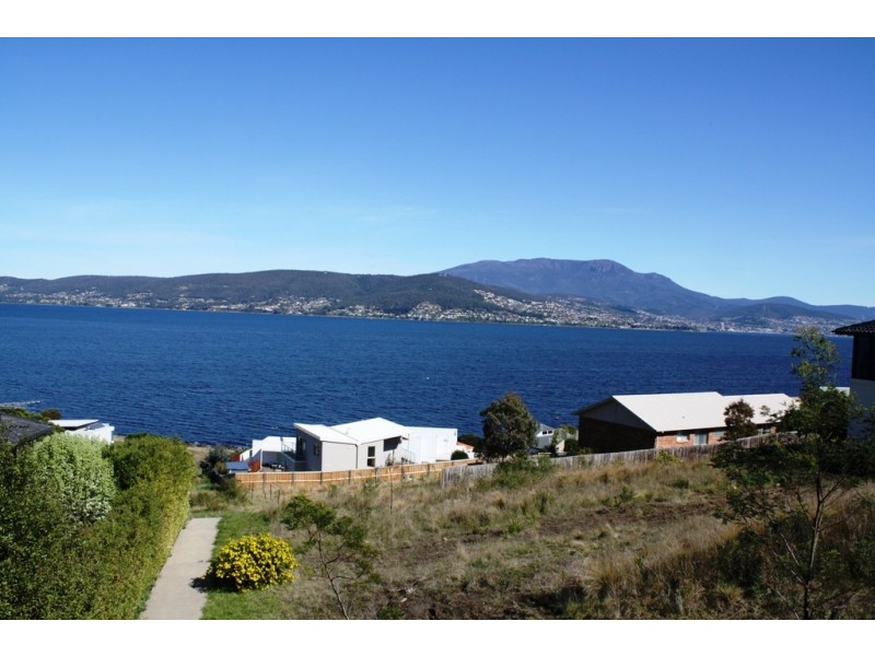 963 Oceana Drive, Tranmere TAS 7018