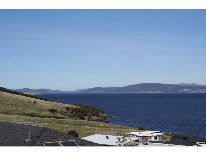 963 Oceana Drive, Tranmere TAS 7018