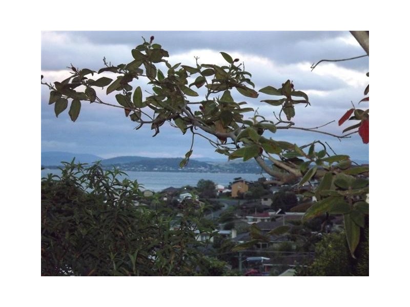 1/31 Tarana Road, Blackmans Bay TAS 7052