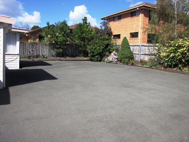 24 Wellington Road, Lindisfarne TAS 7015