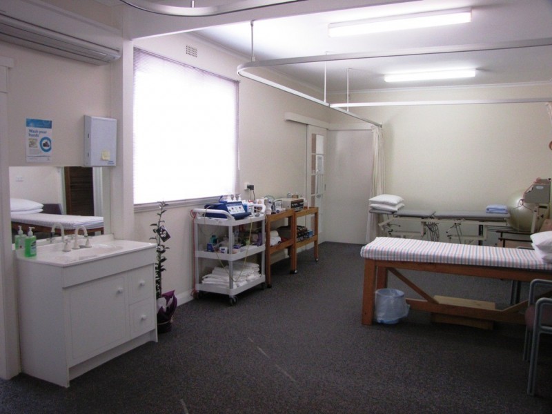 24 Wellington Road, Lindisfarne TAS 7015