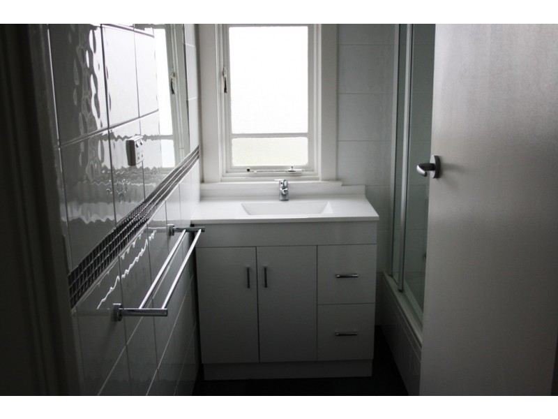 54 Bass Street, Warrane TAS 7018