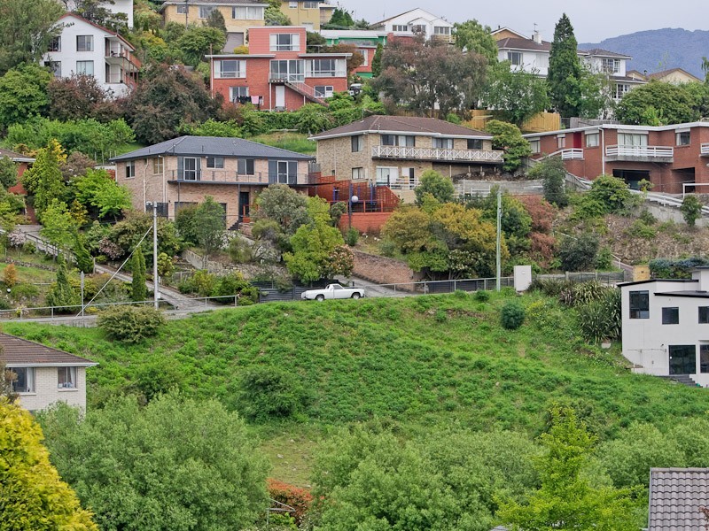 331 Churchill Avenue, Sandy Bay TAS 7005