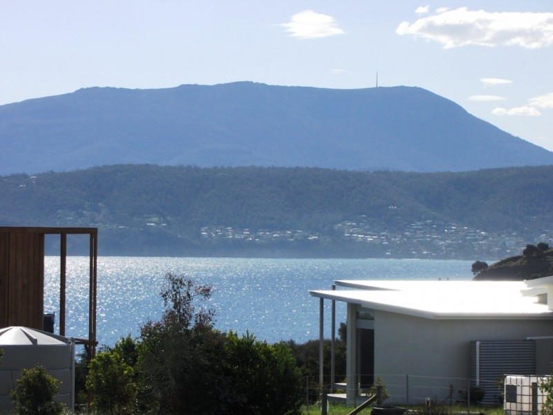 117 Spitfarm Road, Opossum Bay TAS 7023