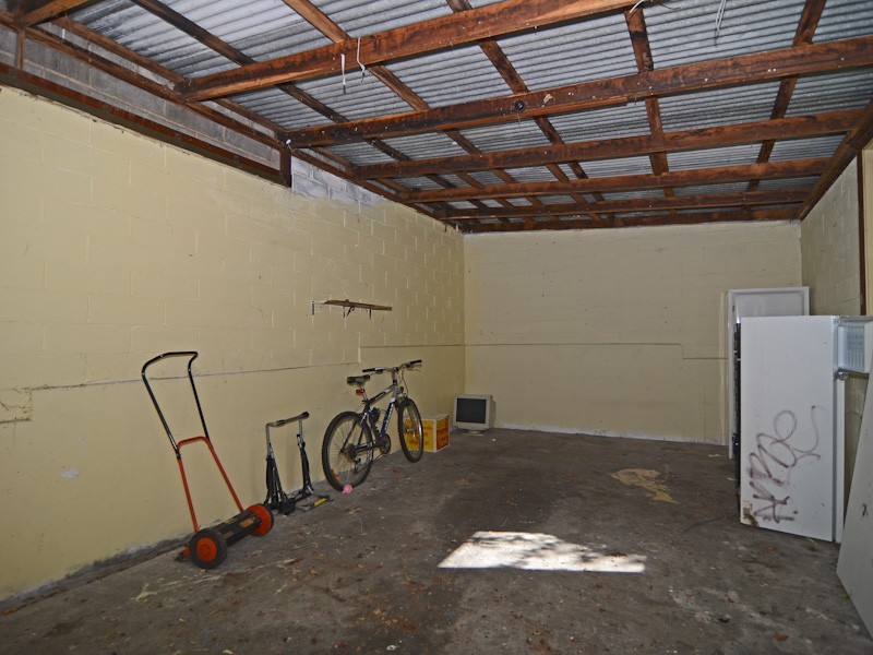142 Augusta Road, Lenah Valley TAS 7008