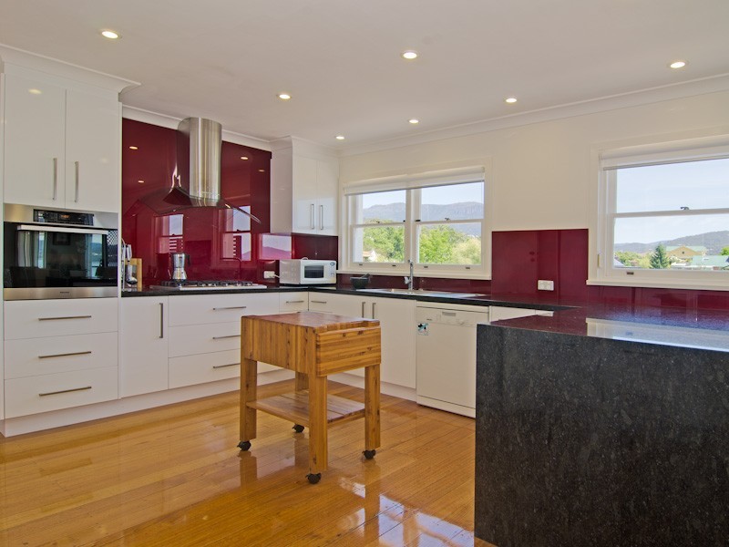 3 Quamby Avenue, Sandy Bay TAS 7005