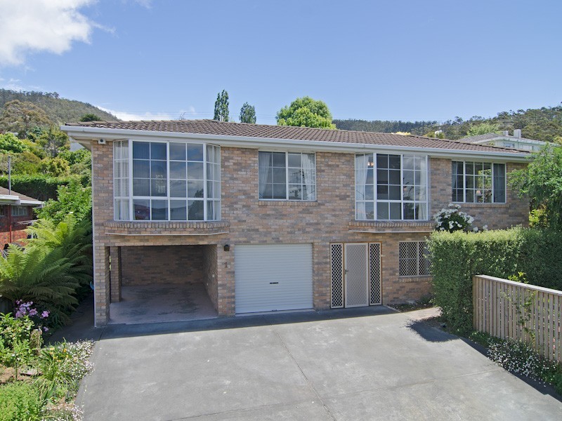 1/2A Grange Avenue, Taroona TAS 7053