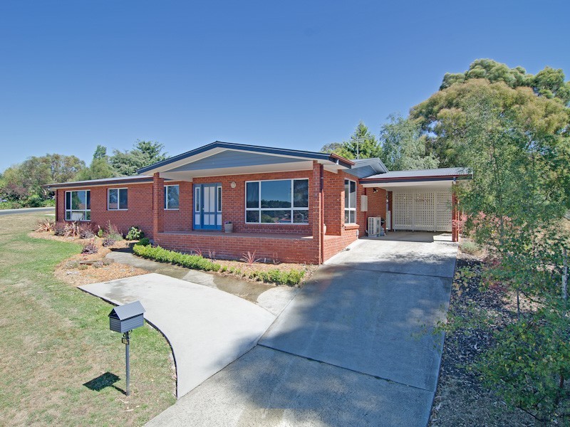13a Willowbend Road, Kingston TAS 7050