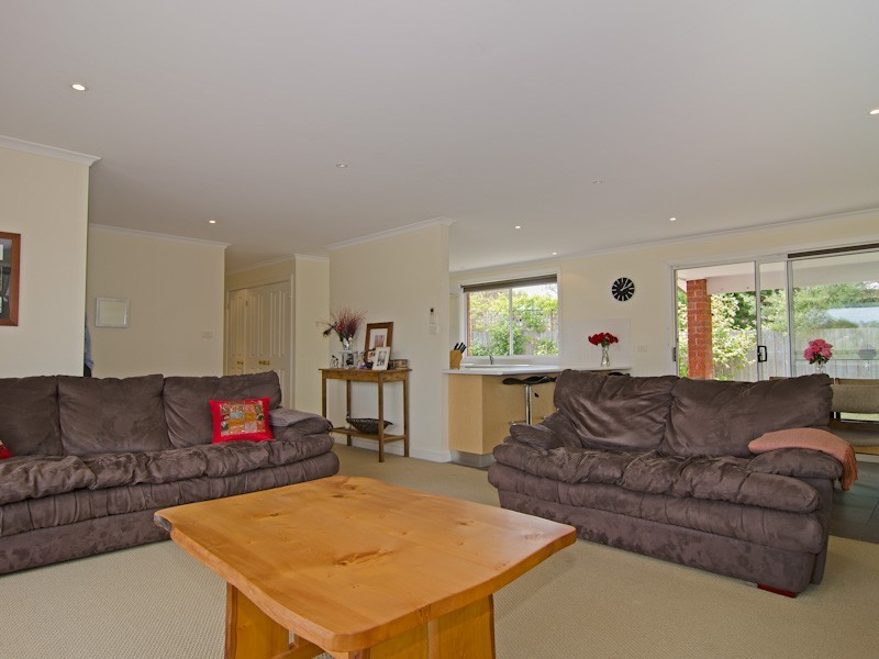 13a Willowbend Road, Kingston TAS 7050
