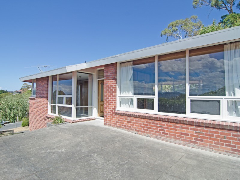 6 Goodhart Place, Sandy Bay TAS 7005