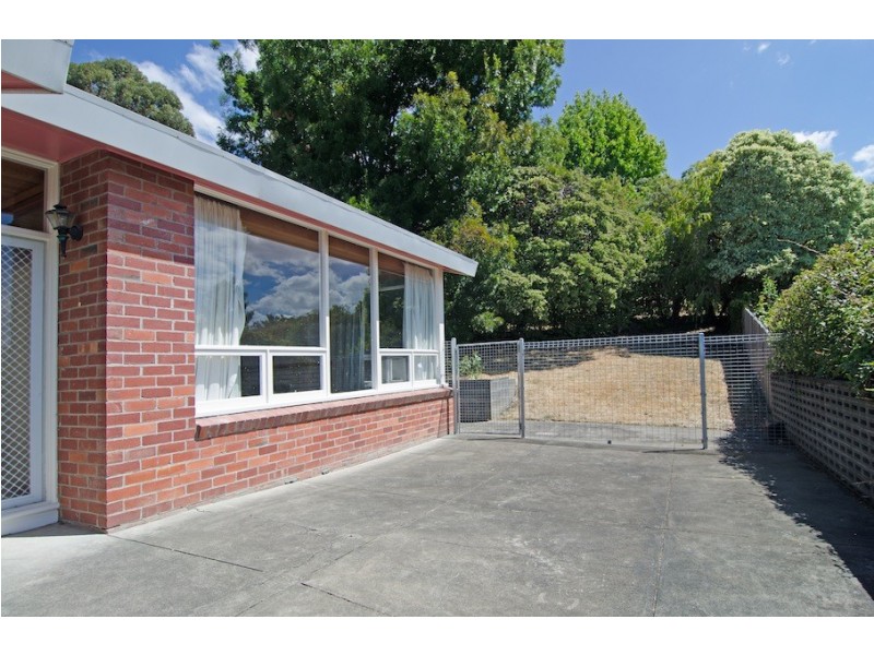 6 Goodhart Place, Sandy Bay TAS 7005