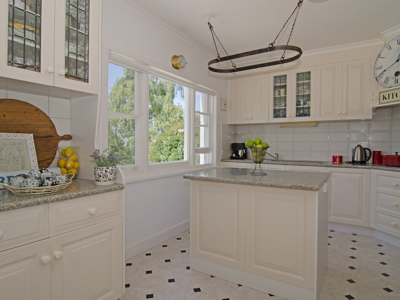 123 Channel Highway, Taroona TAS 7053