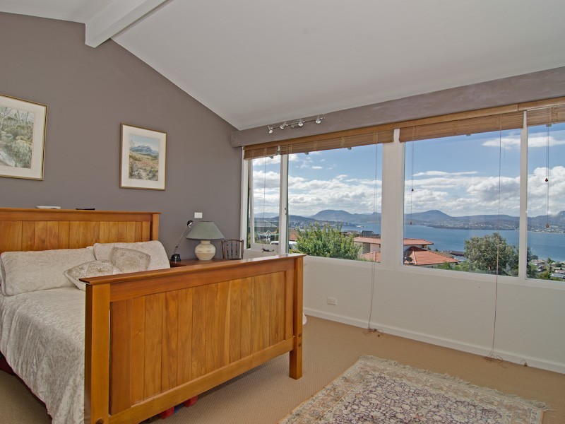 1/455 Churchill Avenue, Sandy Bay TAS 7005