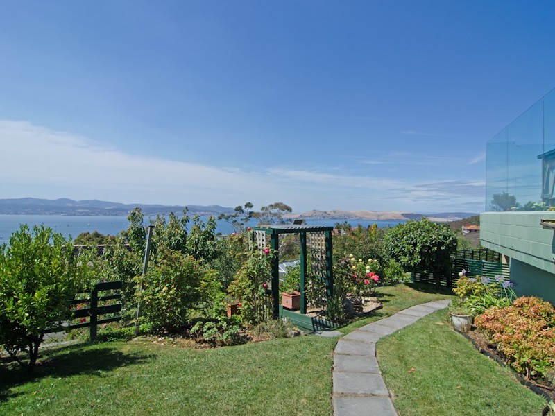 1/455 Churchill Avenue, Sandy Bay TAS 7005